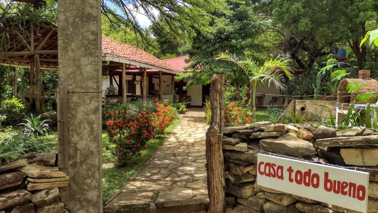 Casa Todo Bueno Acomodação com café da manhã Transito Exterior foto